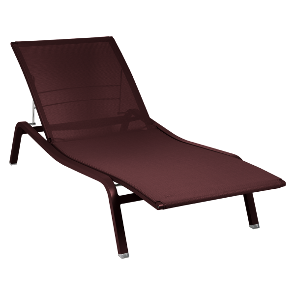 Alize Sunlounge Premium By Fermob in Black Cherry