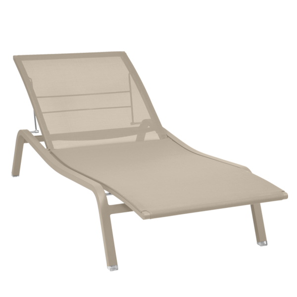 Alize Sunlounge Premium By Fermob in Nutmeg