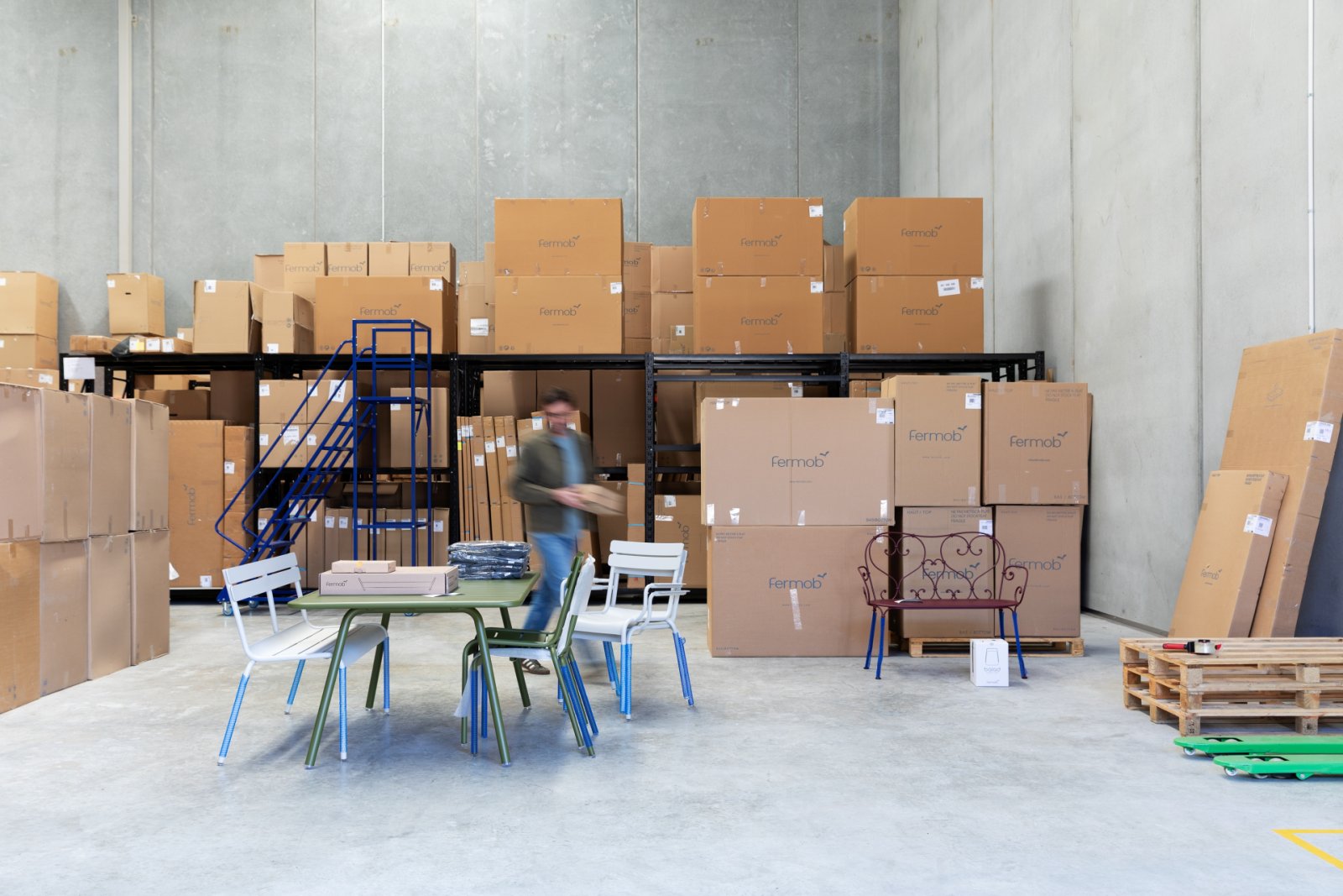 Delivery | Home