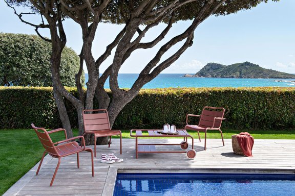 Luxembourg Lounge Outdoor Collection by the Pool