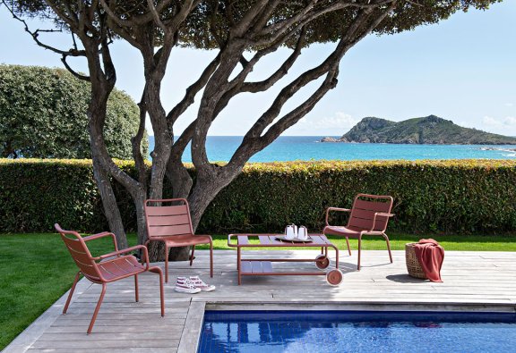 Luxembourg Lounge Outdoor Collection by the Pool